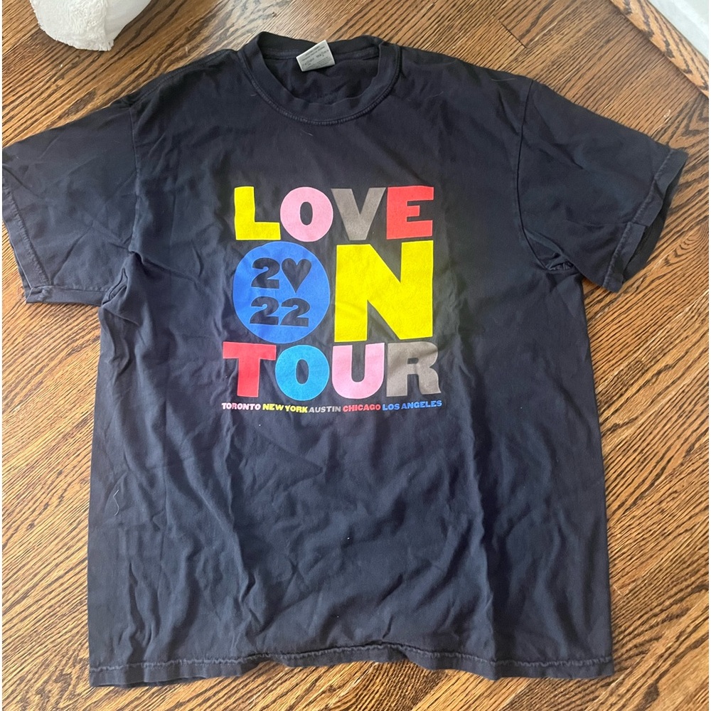 Harry Styles Love on Tour Tshirt